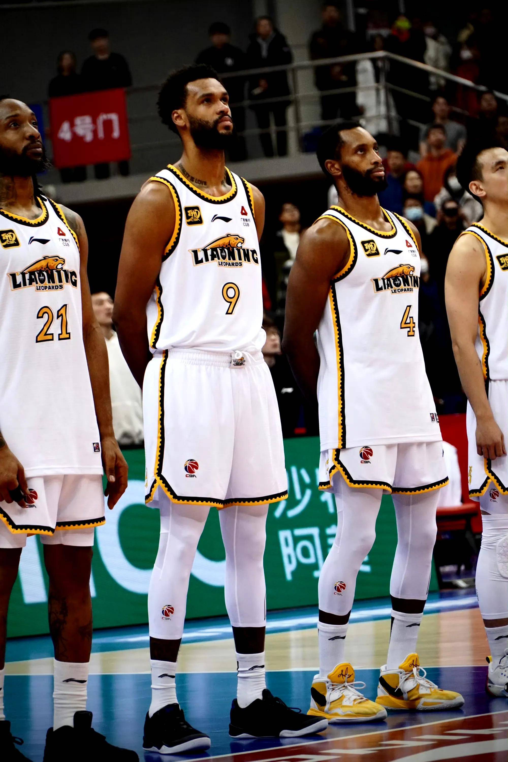 九游官方网站关于CBA季后赛倒计时，休斯敦火箭转会期防线松动，细节引发关注，气氛紧张，年轻球员得到机会的信息