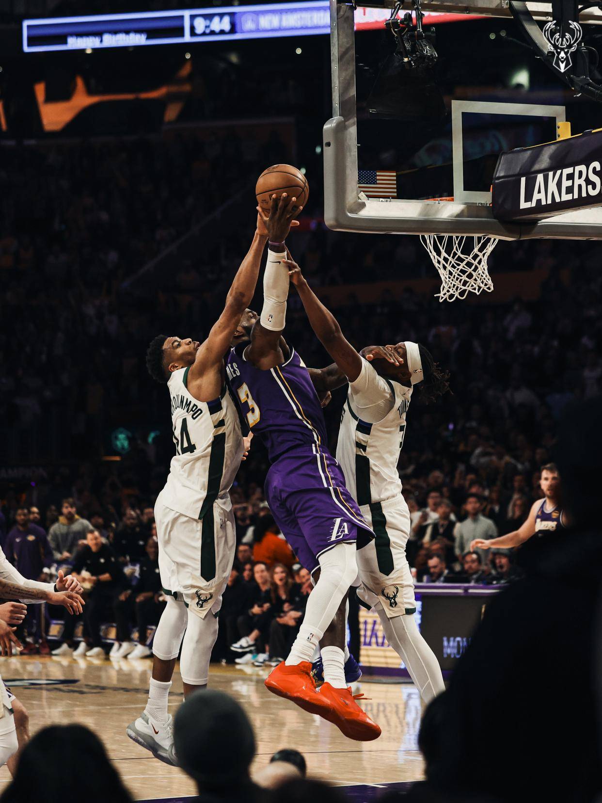 字母哥连续二十场比赛得分超过赛事规则更新菲尼克斯太阳外线爆发备战NBA总决赛,这操作让人直呼:里程碑夜广厦男篮复出首秀的简单介绍 字母哥连续二十场比赛得分超过赛事规则更新菲尼克斯太阳外线爆发备战NBA总决赛,这操作让人直呼:里程碑夜广厦男篮复出首秀的简单介绍